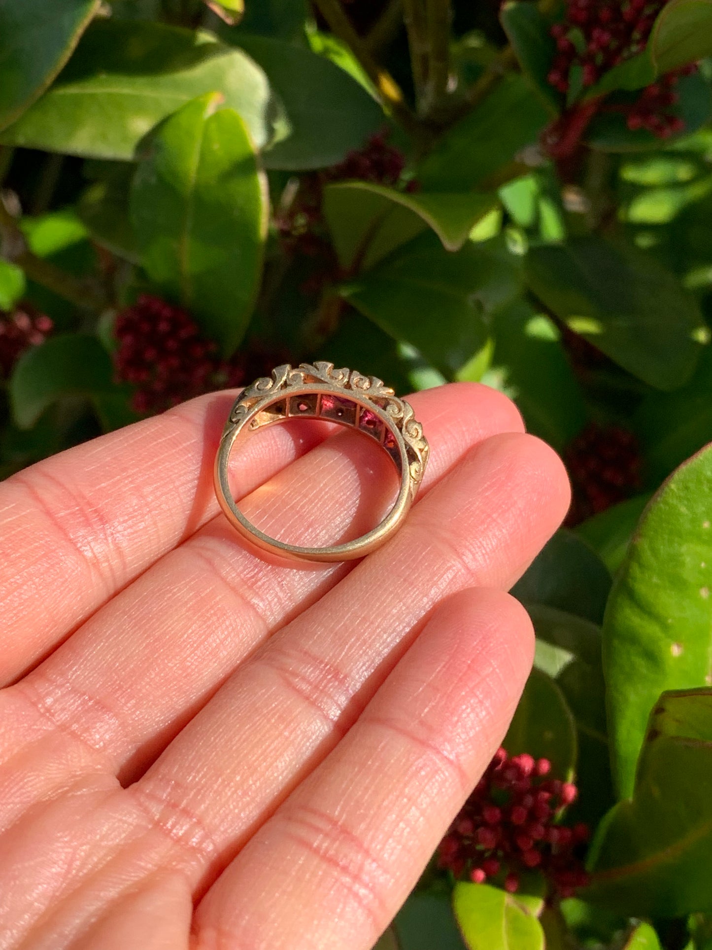 Stunning Vintage 1.5ct Ruby & Diamond 18ct Gold Half Eternity Ring