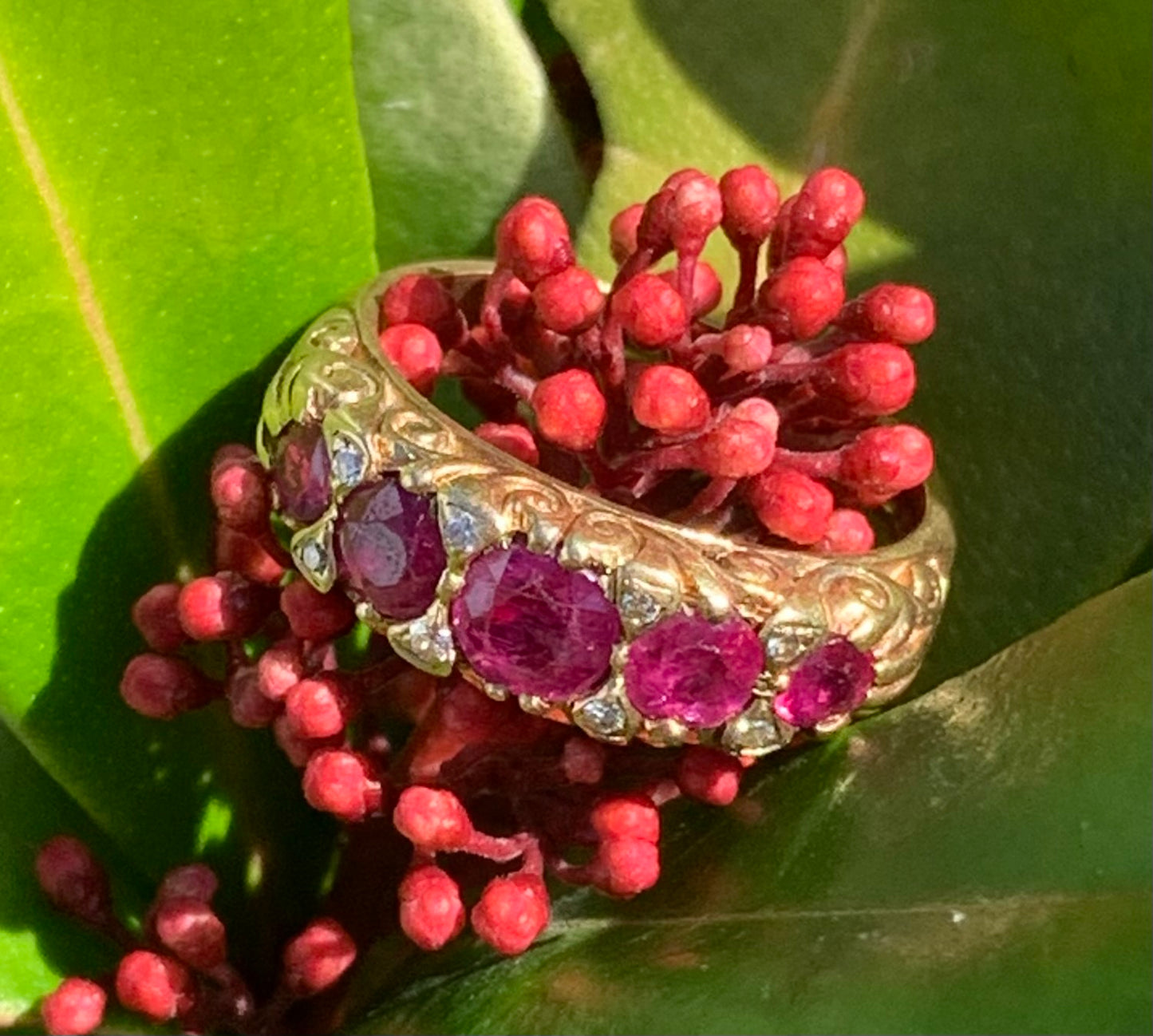 Stunning Vintage 1.5ct Ruby & Diamond 18ct Gold Half Eternity Ring