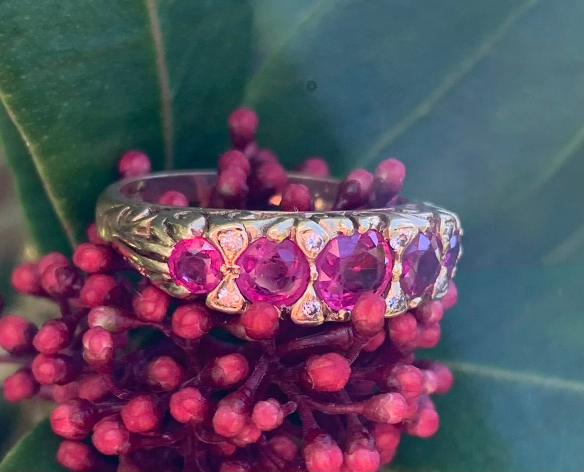 Stunning Vintage 1.5ct Ruby & Diamond 18ct Gold Half Eternity Ring