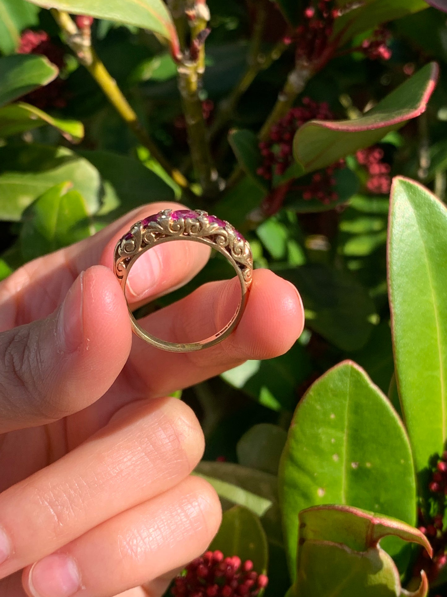 Stunning Vintage 1.5ct Ruby & Diamond 18ct Gold Half Eternity Ring