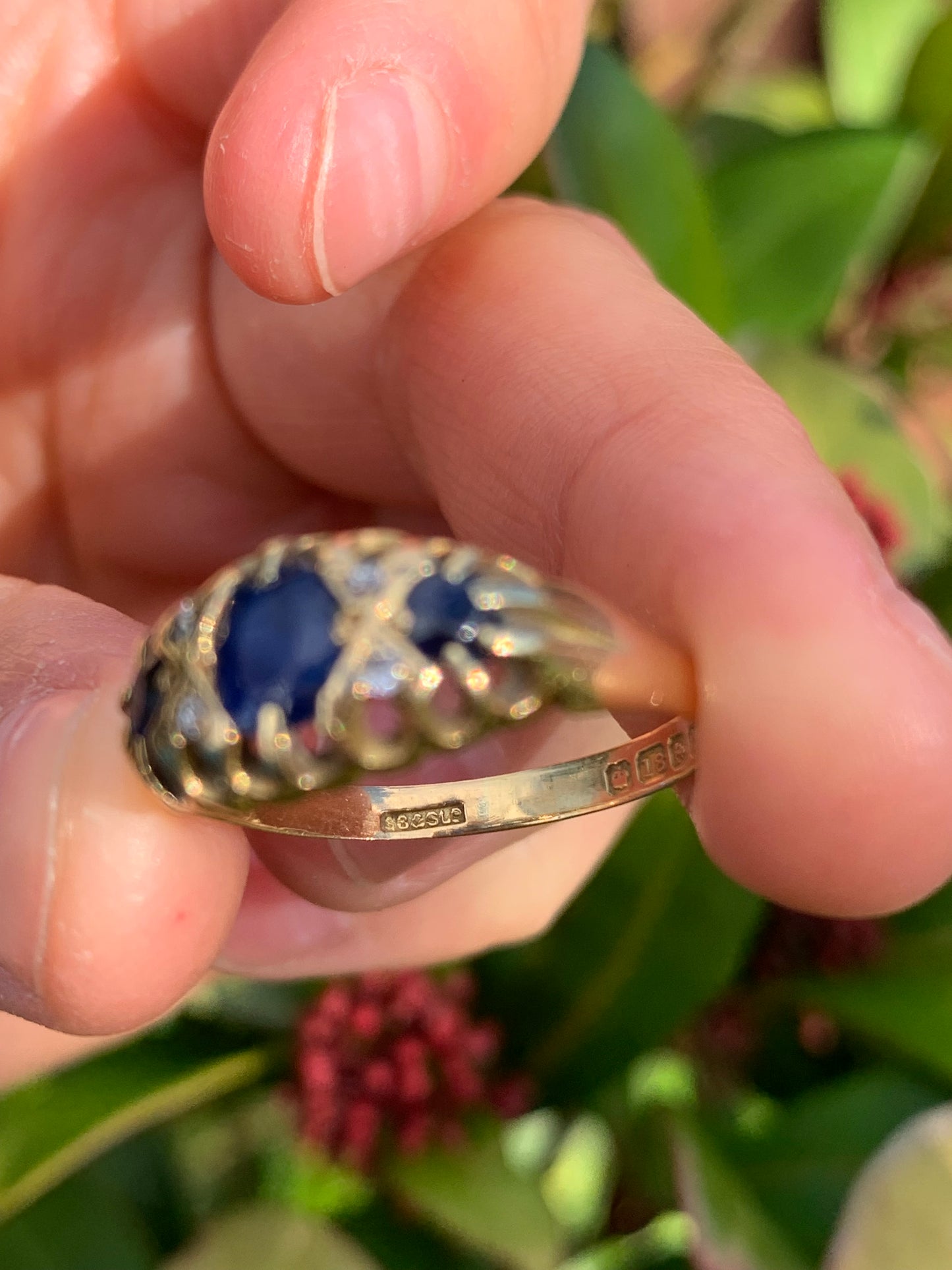 Vintage Sapphire & Diamond 18ct Gold Ring