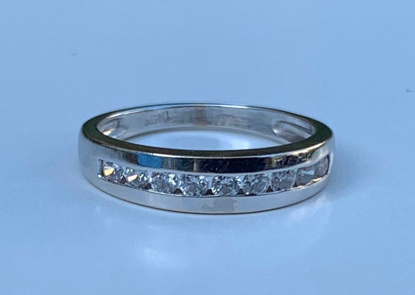 Anillo de media eternidad / alianza de boda de oro blanco de 18 k y diamantes, anillo de compromiso, anillo de aniversario, regalo de cumpleaños para ella, tamaño Reino Unido J/US4 3/4