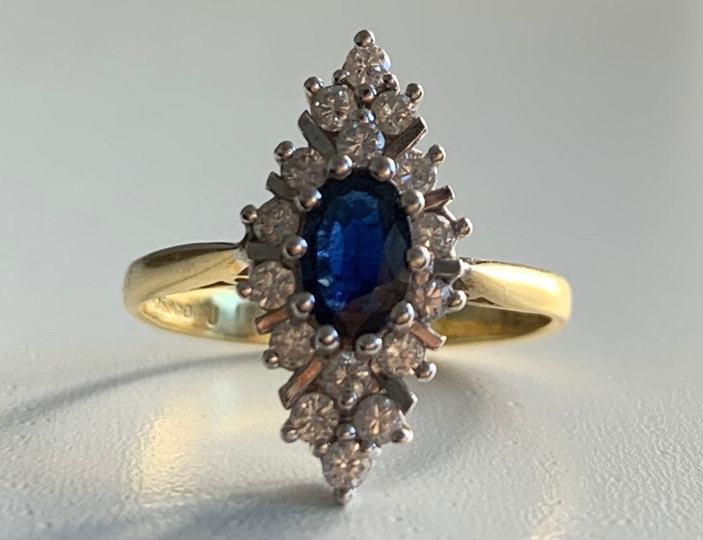 Vintage 18k Gold Sapphire and Diamond Ring,Engagement Anniversary Birthday Gift,Cocktail Ring,September Birthstone,Size K 1/2,US 51/2