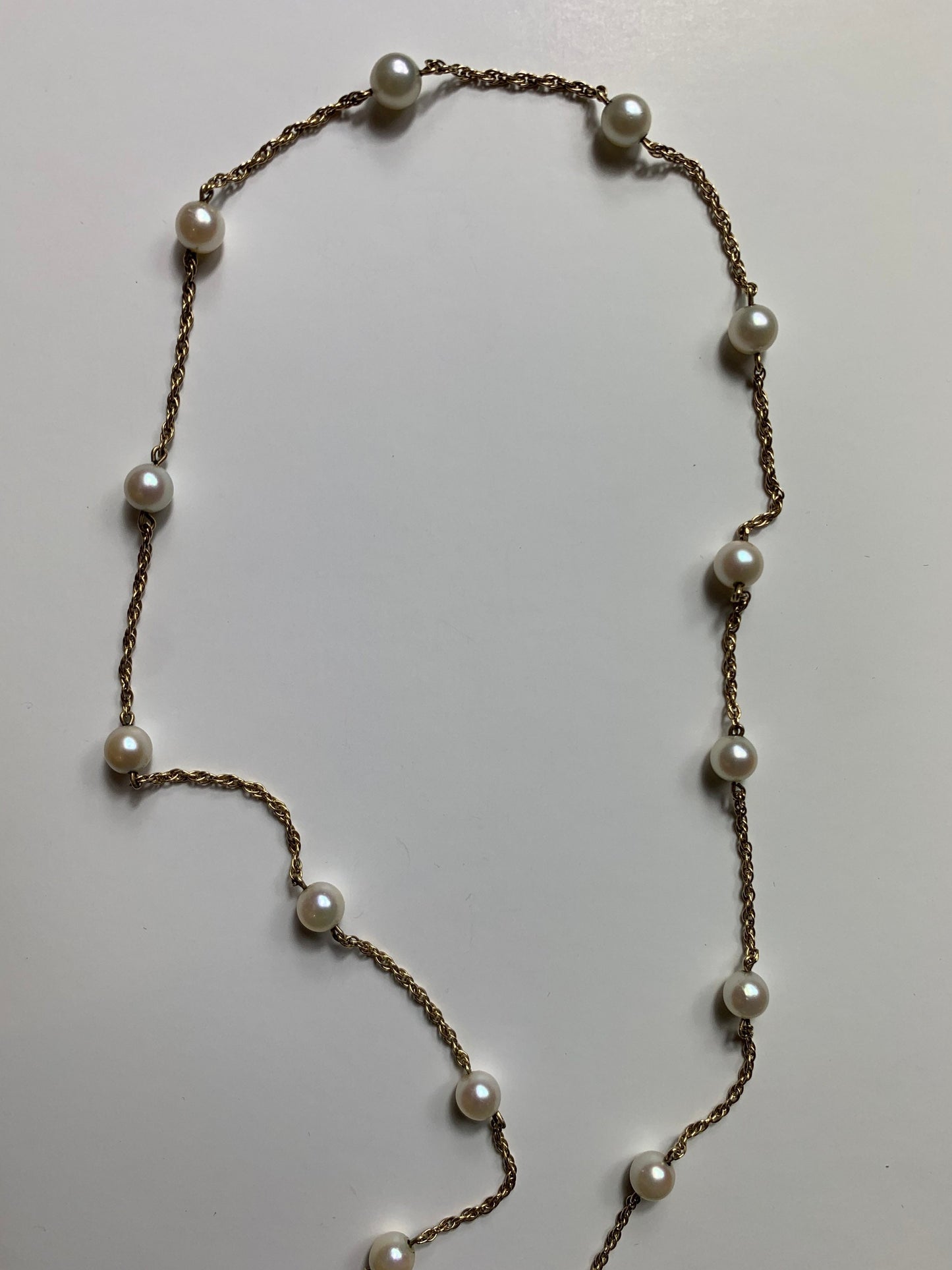 Collar de cadena vintage de oro amarillo de 27 pulgadas y 9 quilates y perlas blancas naturales de agua dulce (11,62 g)
