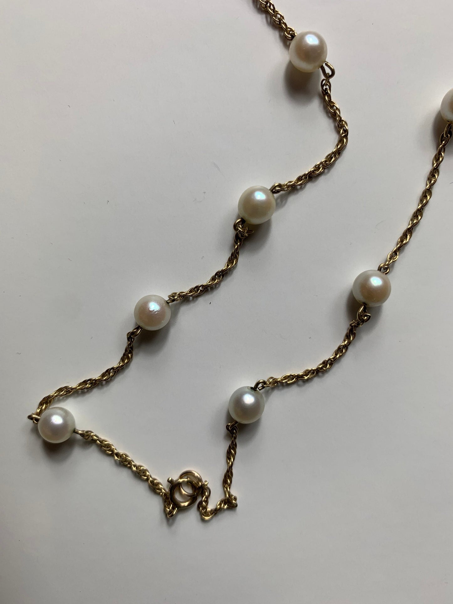 Collar de cadena vintage de oro amarillo de 27 pulgadas y 9 quilates y perlas blancas naturales de agua dulce (11,62 g)
