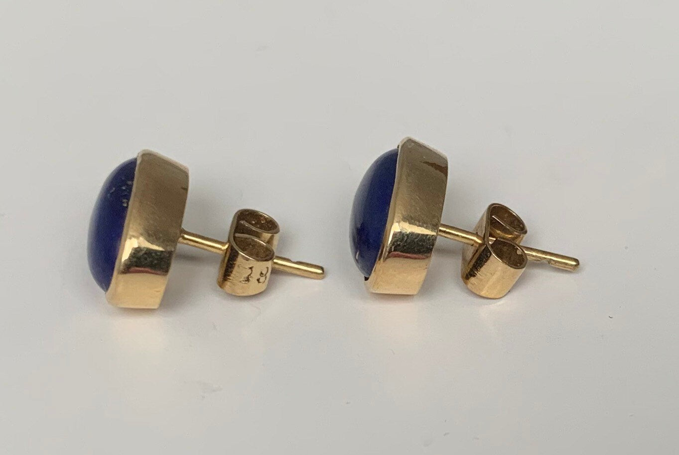 Pendientes vintage de oro amarillo de 18 quilates con lapislázuli