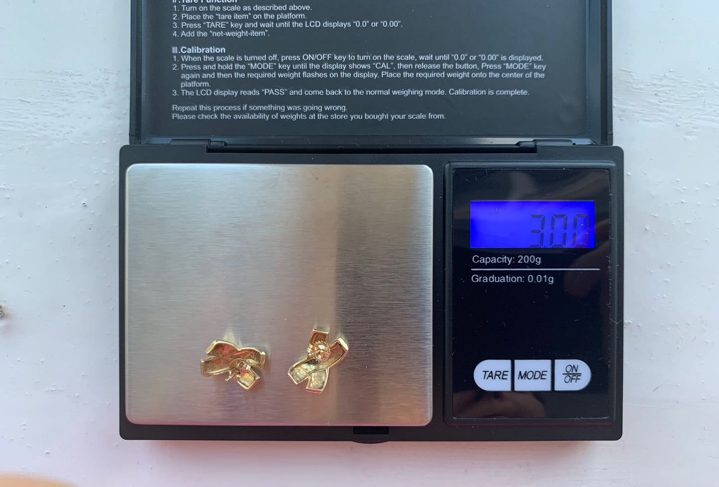 Vintage 9ct Gold Stud Earrings in form of an X