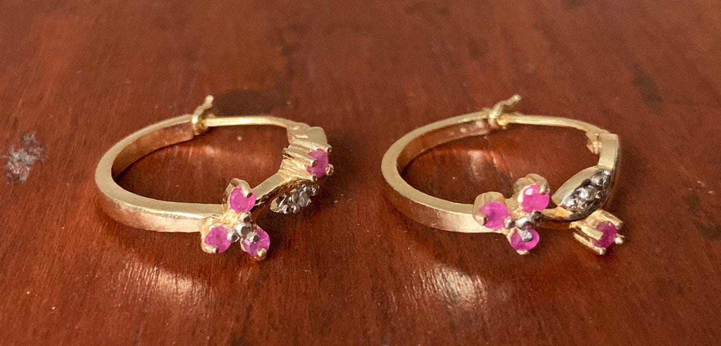 Hermosos pendientes de aro de plata 925 con zafiro rosa y diamantes