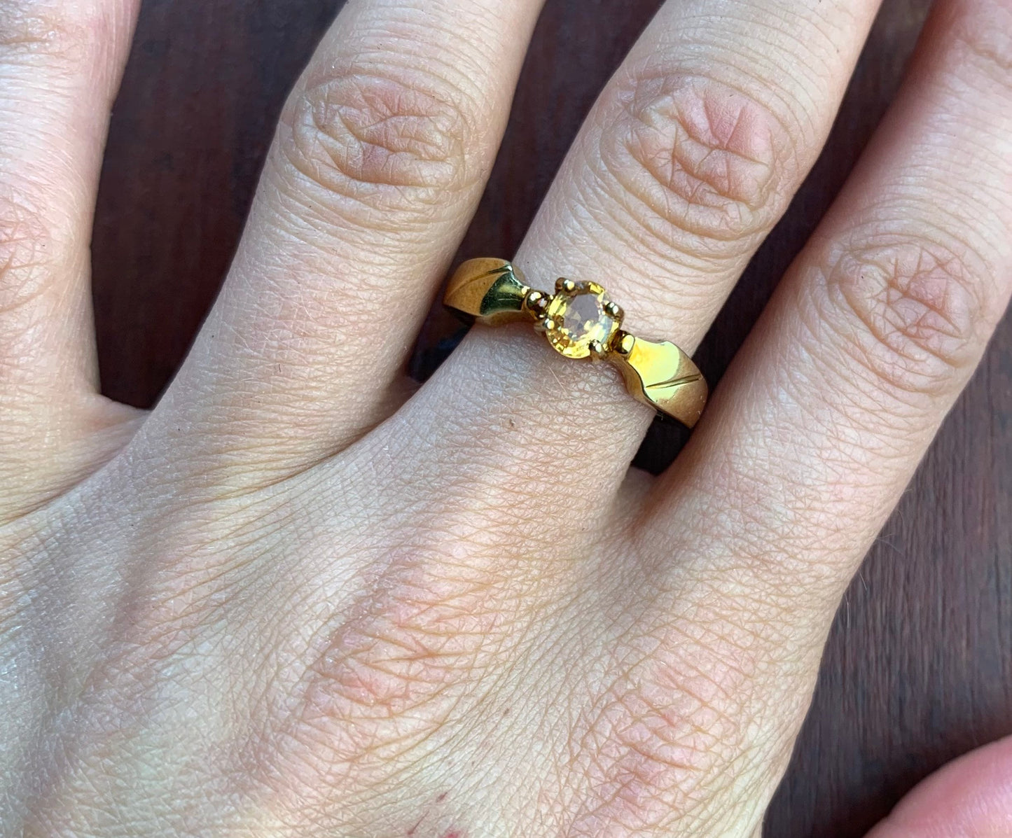 Vintage 0.4ct Yellow Sapphire 9ct Yellow Gold Ring Size N 1/2, 6 3/4