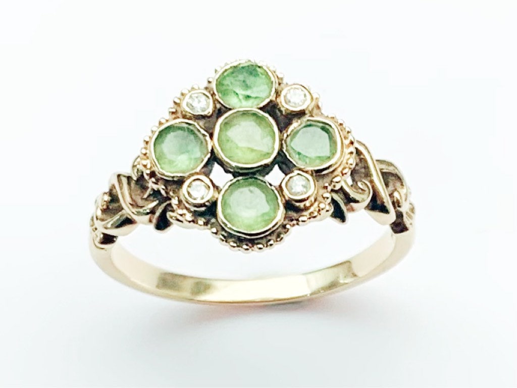 Vintage est. 1ct Round Cut Peridot and Diamond 9ct Gold Ring, Size UK P 1/2, US 8