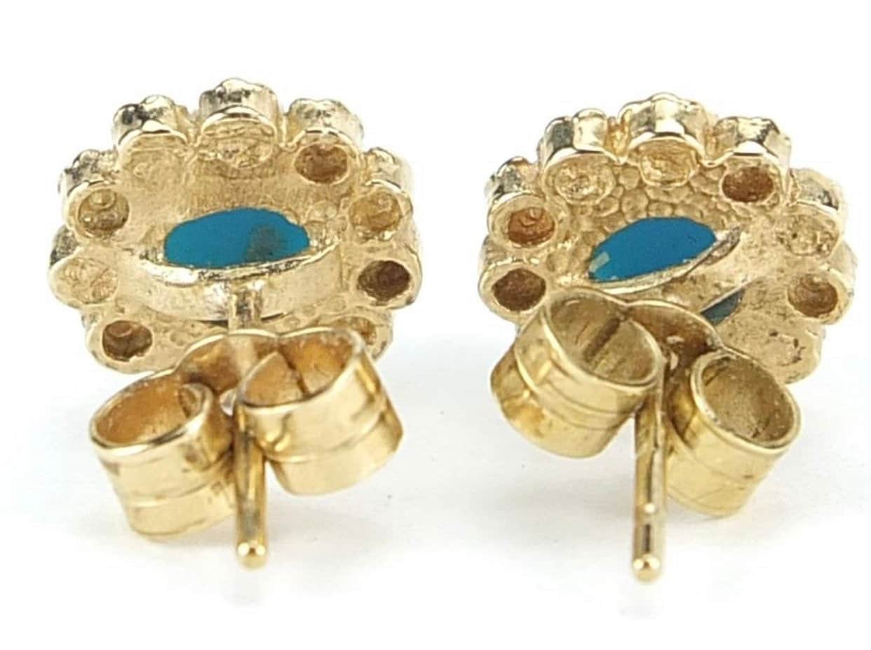 Vintage redondo cabujón azul turquesa engastado en pendientes de oro amarillo de 9 quilates