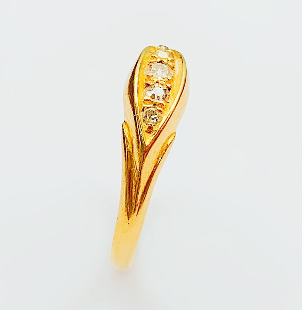Vintage Diamond Ring set in 18ct Yellow Gold, Size UK O 1/2, US 7 1/2
