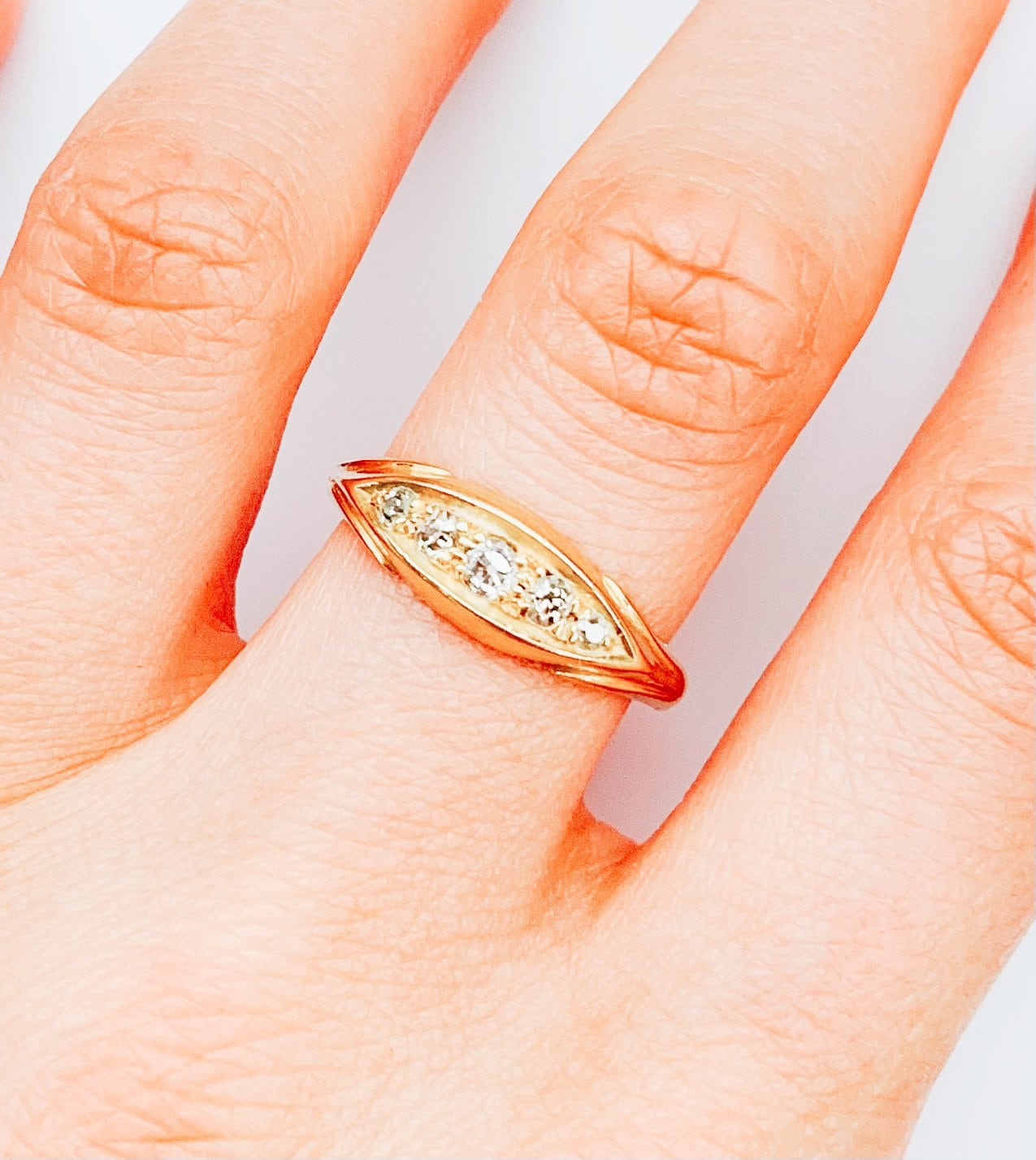 Vintage Diamond Ring set in 18ct Yellow Gold, Size UK O 1/2, US 7 1/2