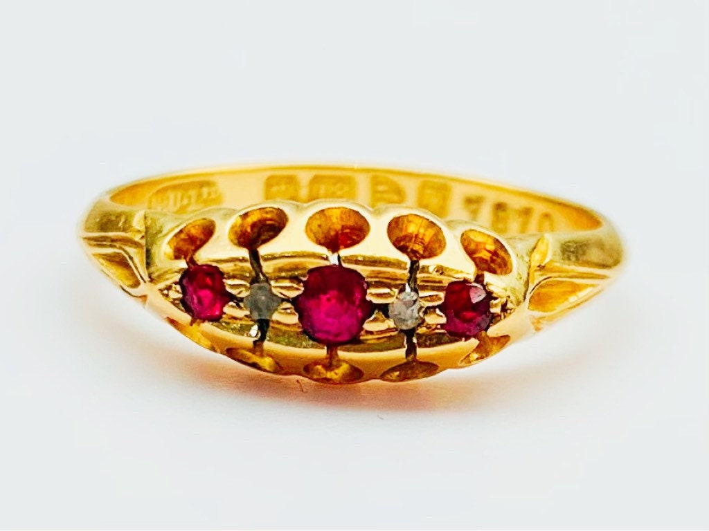 Anillo eduardiano de oro amarillo de 18 quilates con diamantes de talla rosa y rubí, talla UK N/US 6 3/4