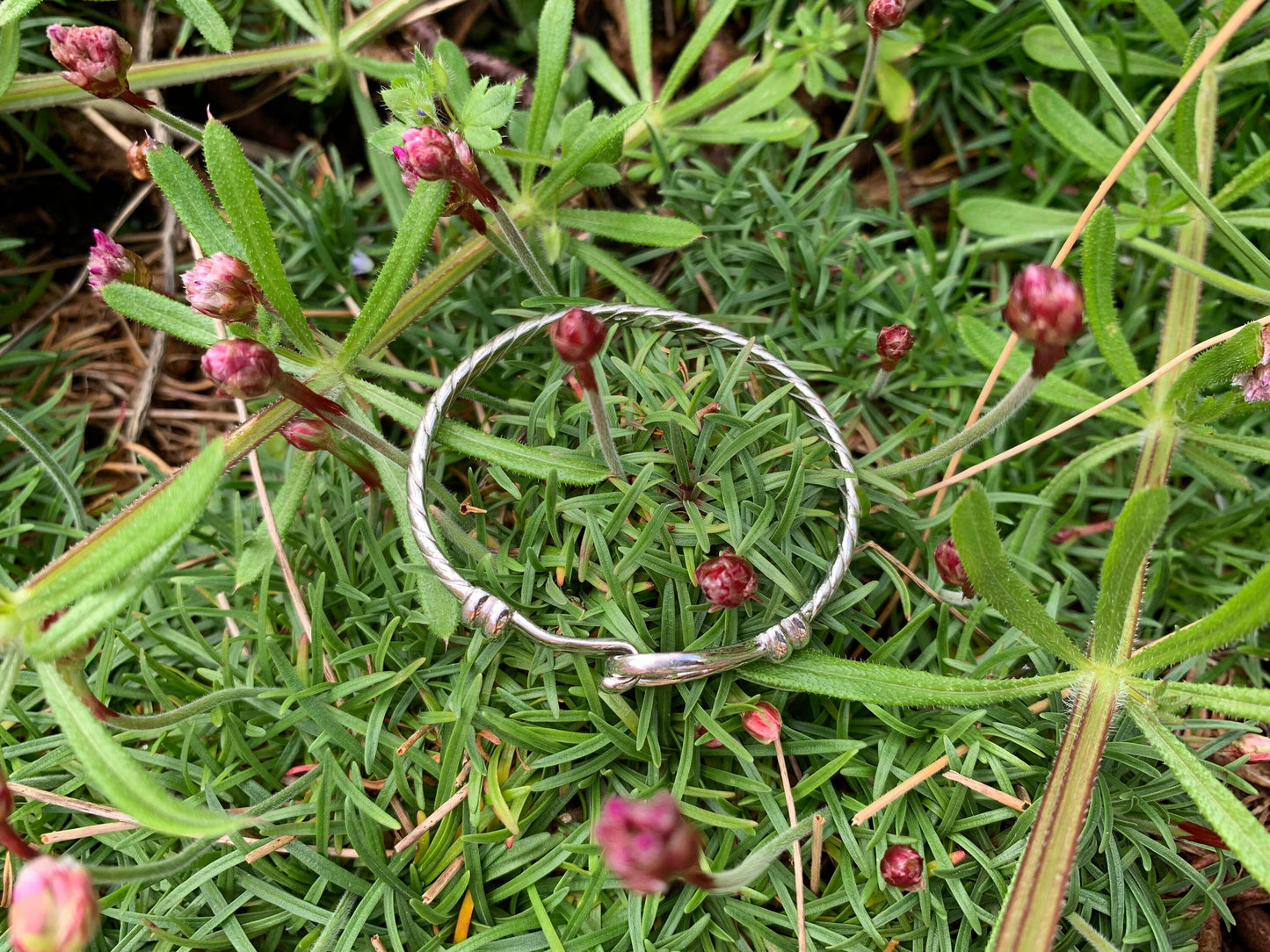 Brazalete tipo brazalete para niño/doncella de plata de ley maciza pre-loved, 10,96 g