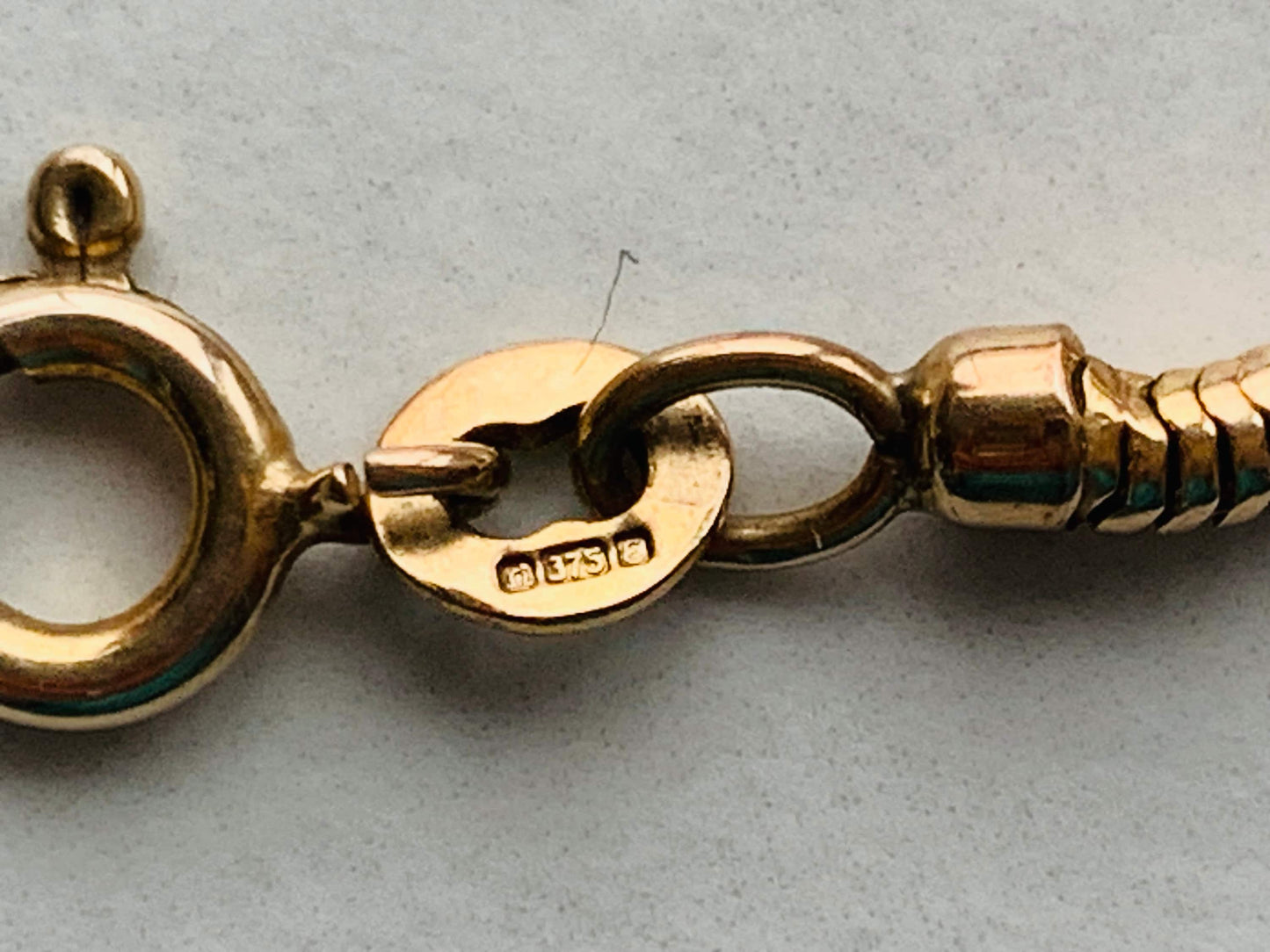 Pre-loved Collar de cadena tipo serpiente de oro macizo de 9 quilates, peso pesado, 9,59 g