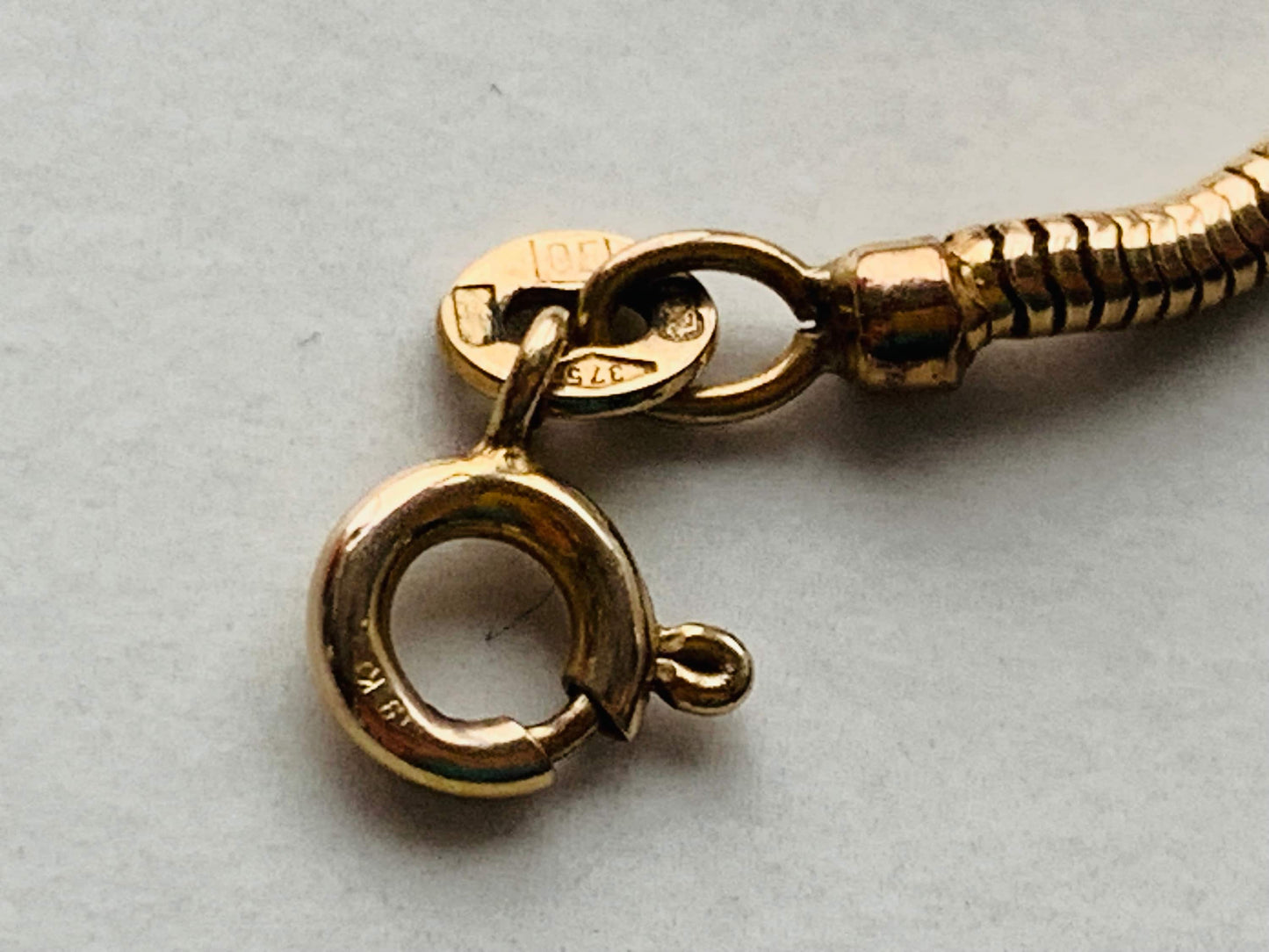 Pre-loved Collar de cadena tipo serpiente de oro macizo de 9 quilates, peso pesado, 9,59 g