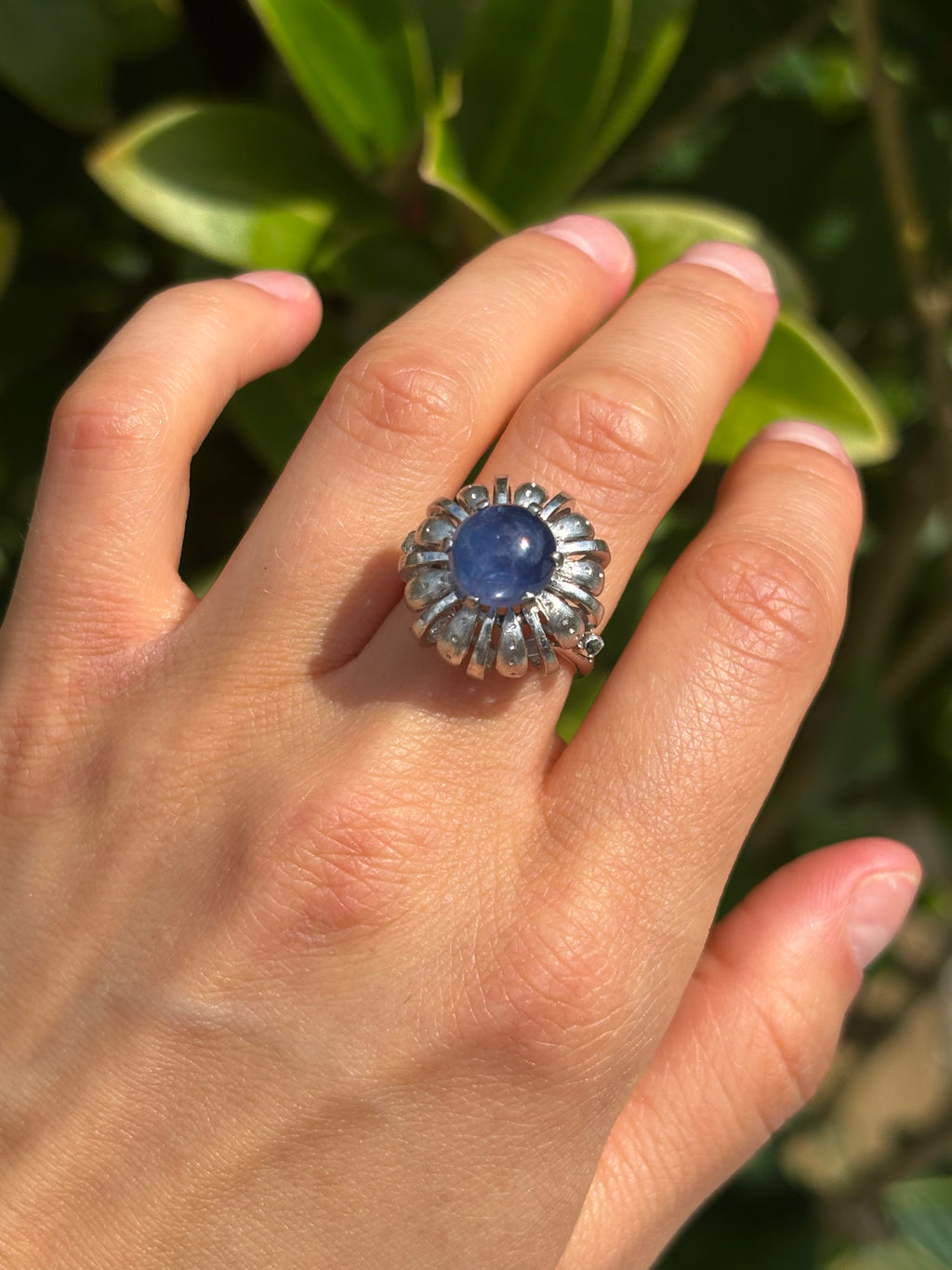 Pre-loved 3.44ct Cabochon Star Sapphire 14ct White Gold Ring