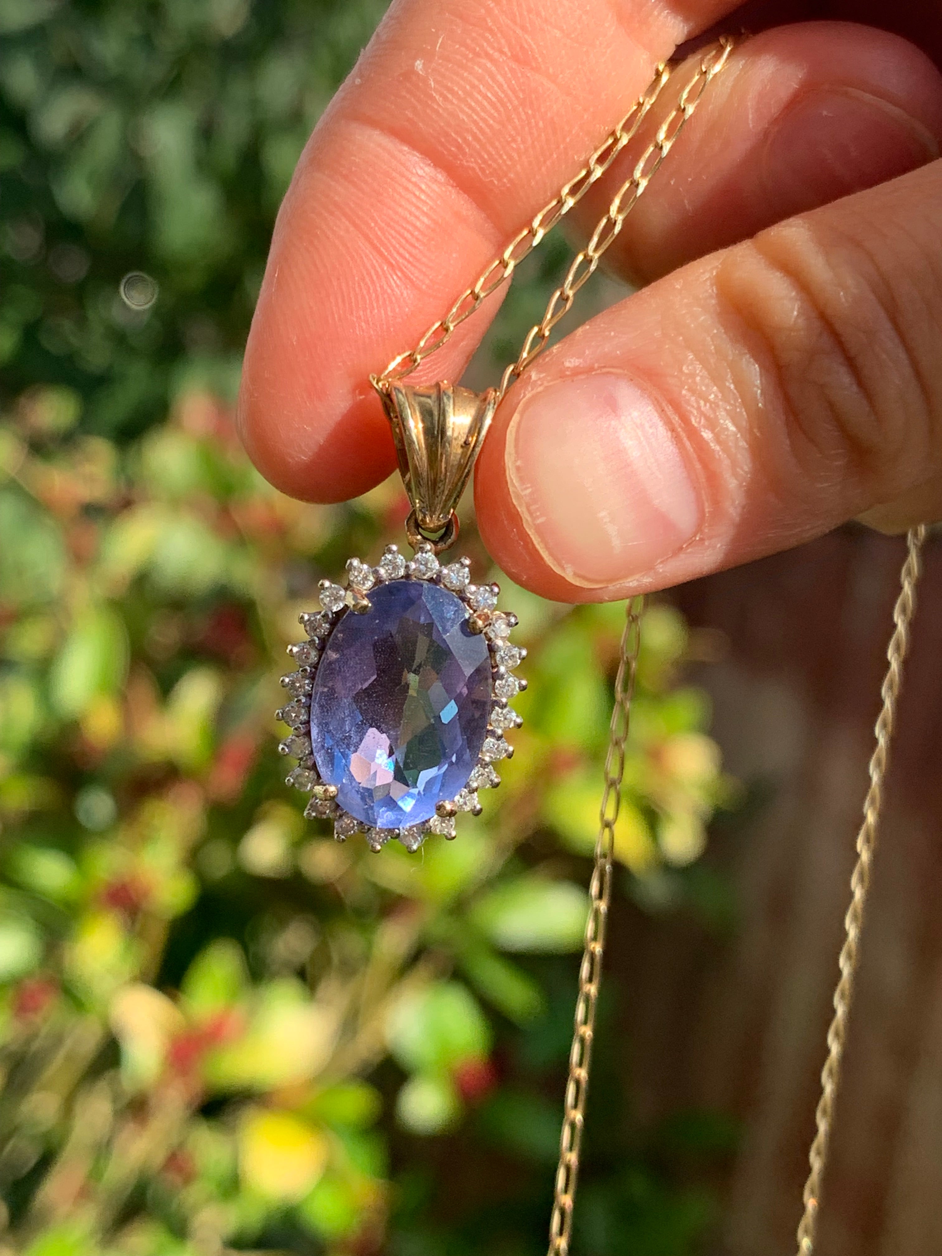 Vintage 9ct Gold Diamond & Chequer Cut Colour Change Flourite Pendant on a 14ct Gold Chain