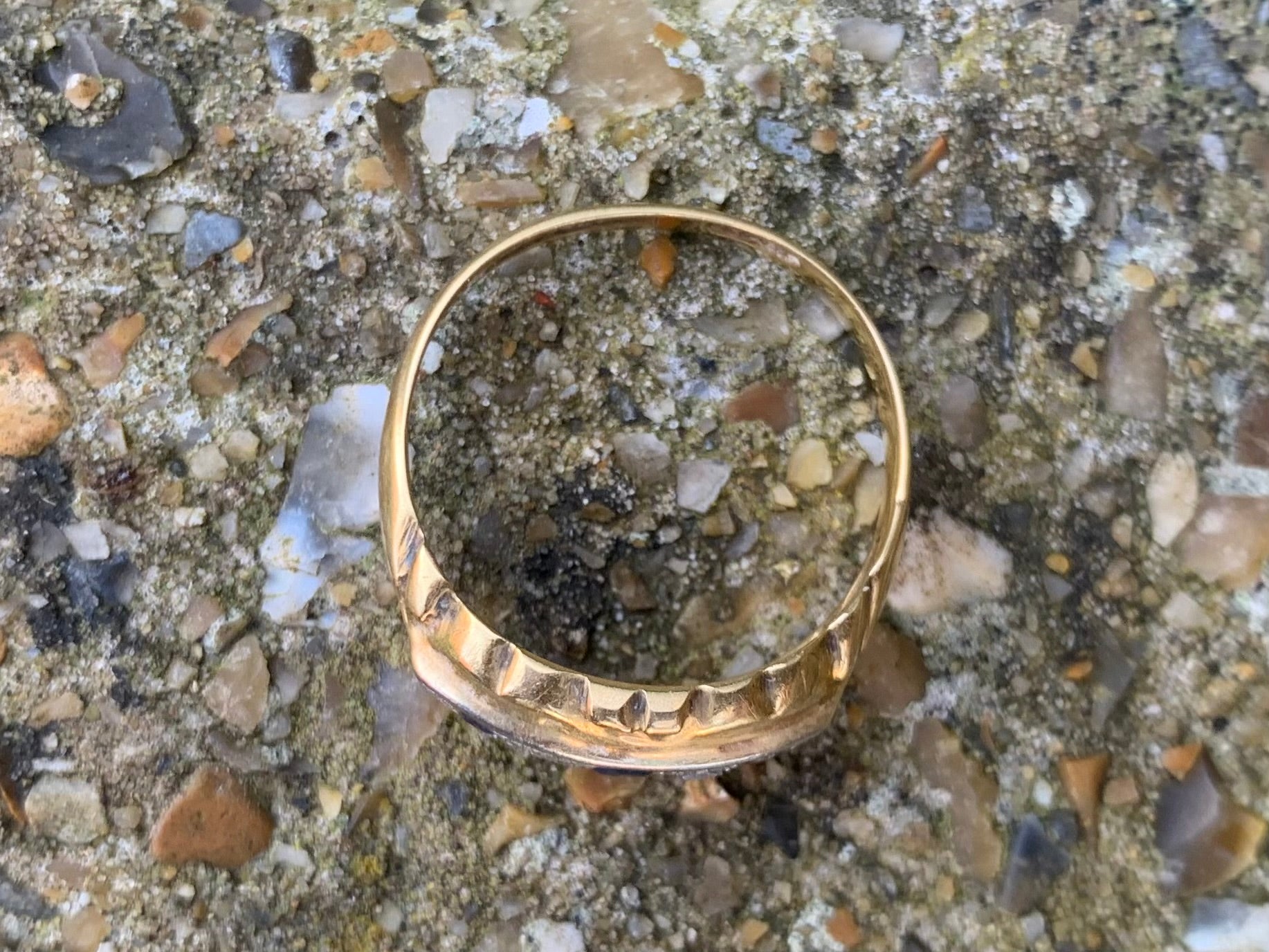 Vintage/Antique 18ct Gold and Platinum Intense Blue Sapphire and Diamond Ring