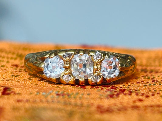 Vintage 1ct Diamond 18ct Gold Engagement Ring