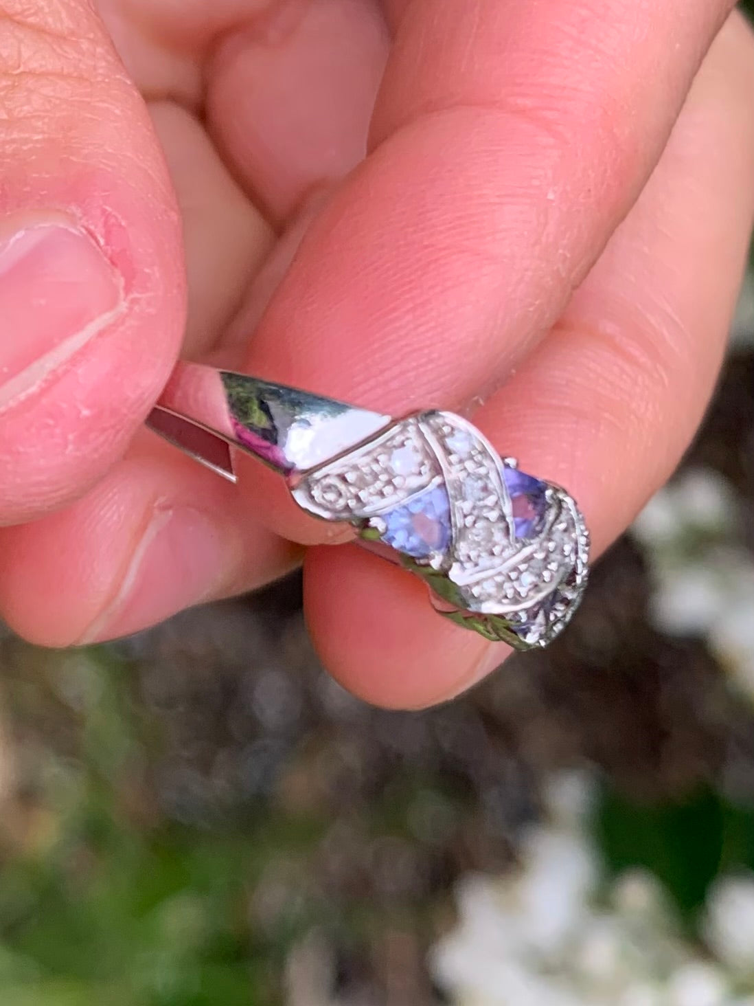 Pre-loved Tanzanite & Diamond 9ct White Gold Ring