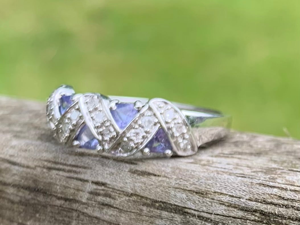Pre-loved Tanzanite & Diamond 9ct White Gold Ring