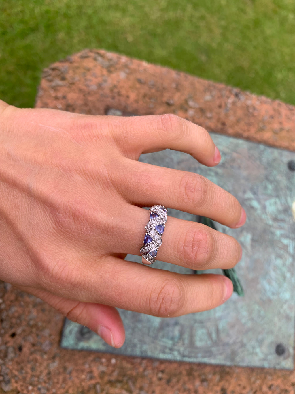 Pre-loved Tanzanite & Diamond 9ct White Gold Ring