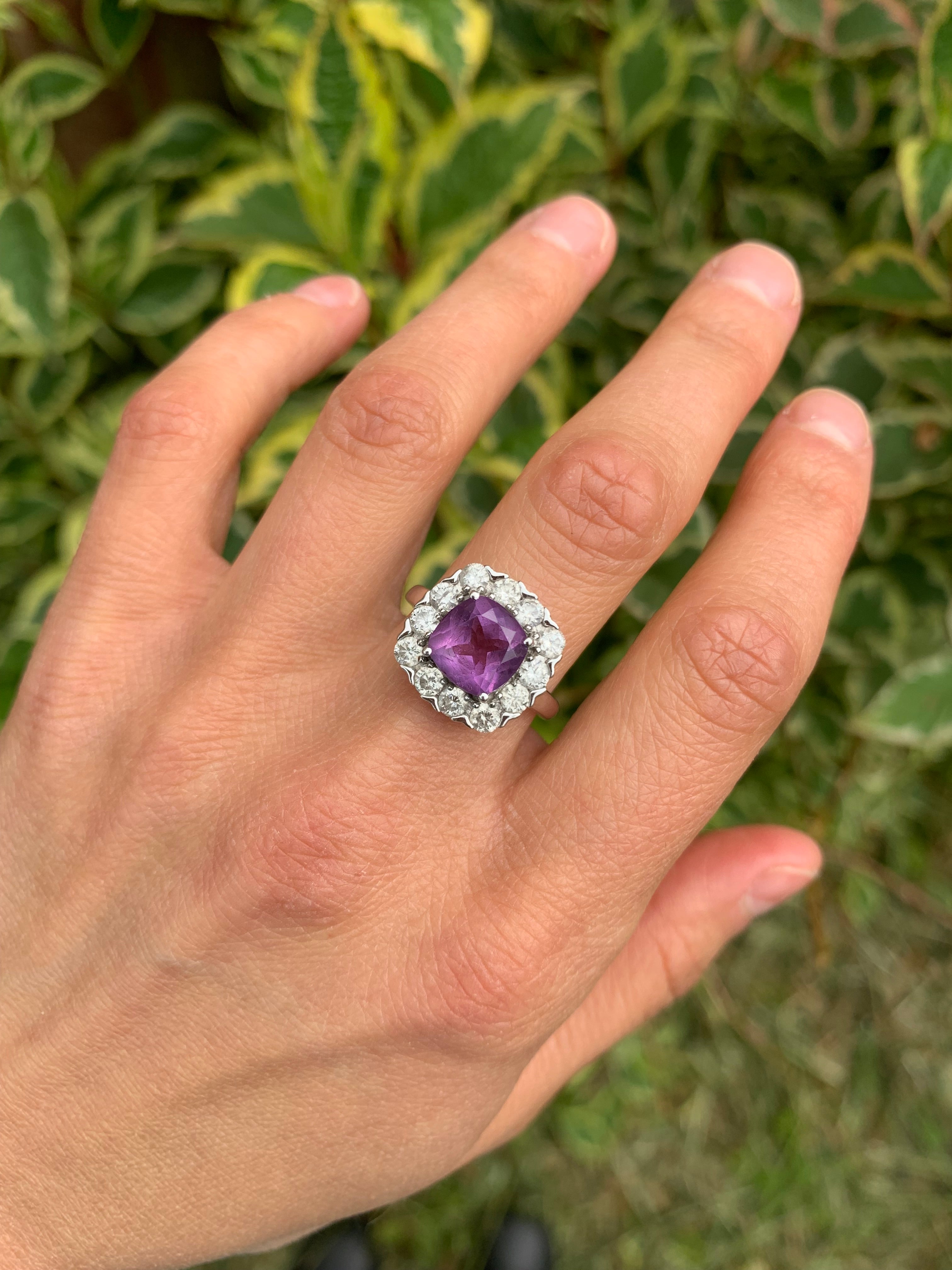 Vintage/Antique Magnificent 3.84 carat Amethyst & 1.2 carat Diamond 9ct White Gold Ring