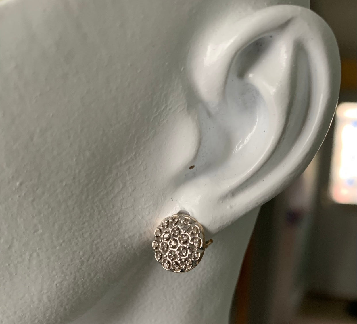 Very Pretty Vintage/Antique Diamond 9ct Gold Stud Earrings