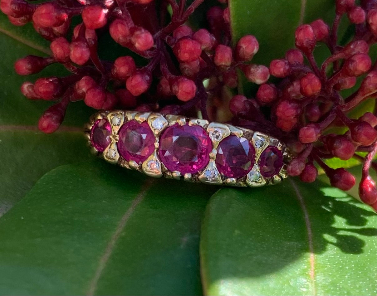 Stunning Vintage 1.5ct Ruby & Diamond 18ct Gold Half Eternity Ring