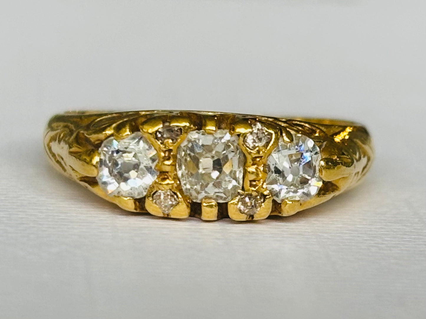 Vintage 1ct Diamond 18ct Gold Engagement Ring