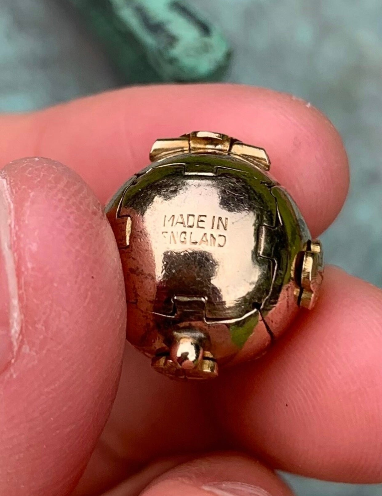 Vintage/Antique 9ct & Silver Masonic Ball Pendant