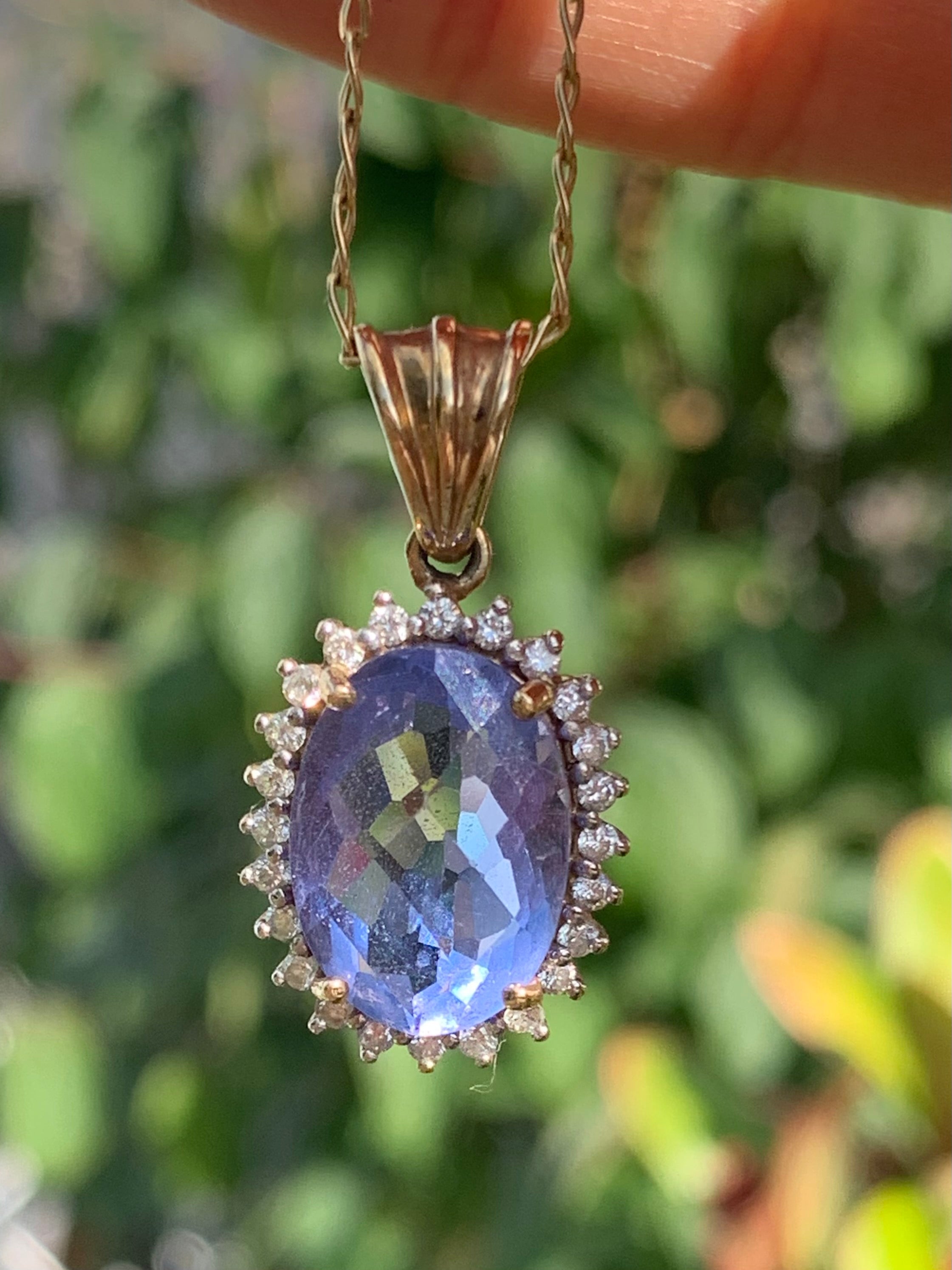 Vintage 9ct Gold Diamond & Chequer Cut Colour Change Flourite Pendant on a 14ct Gold Chain