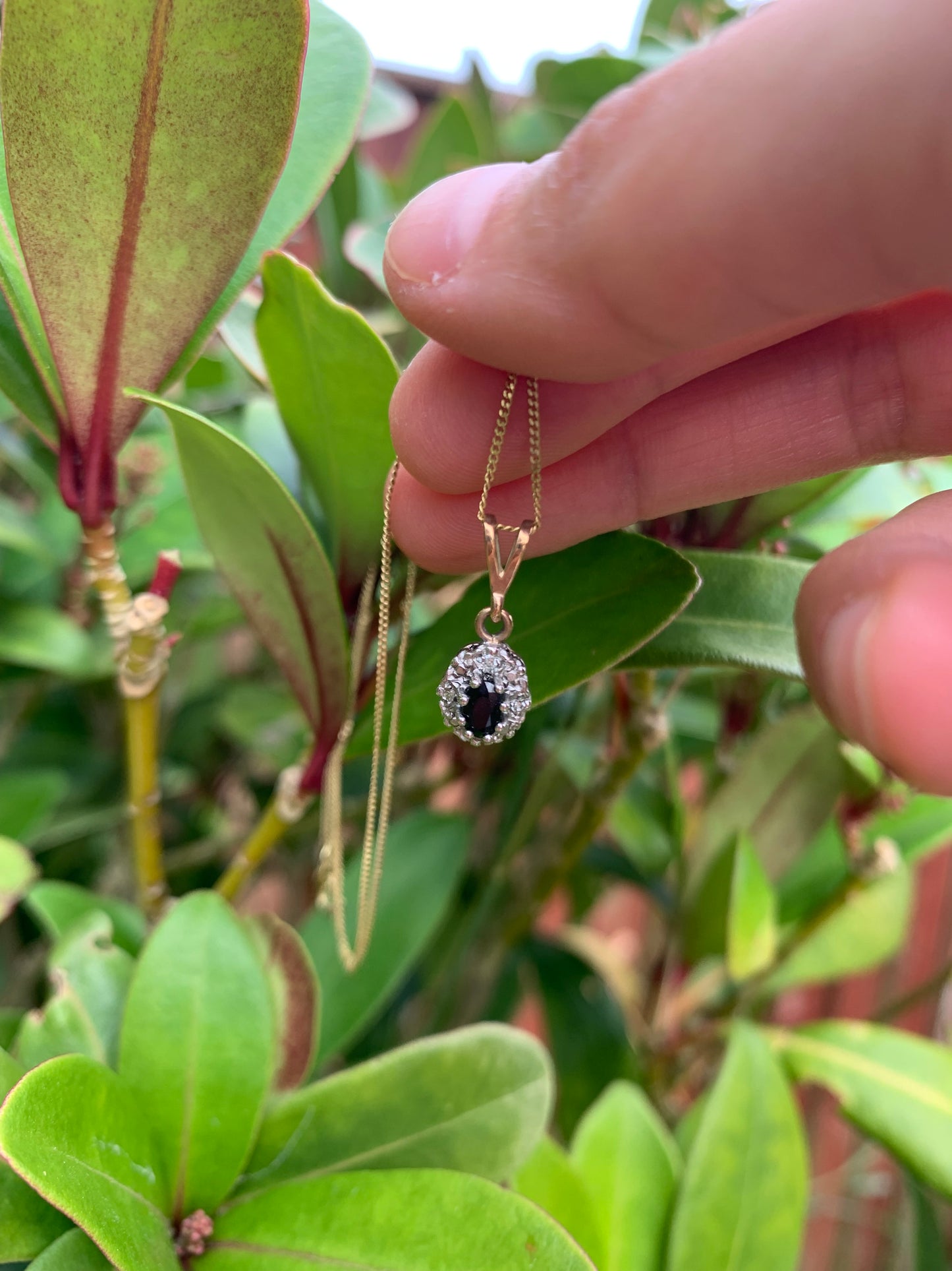 Beautiful 9ct Gold Sapphire & Diamond Cluster Pendant and Chain