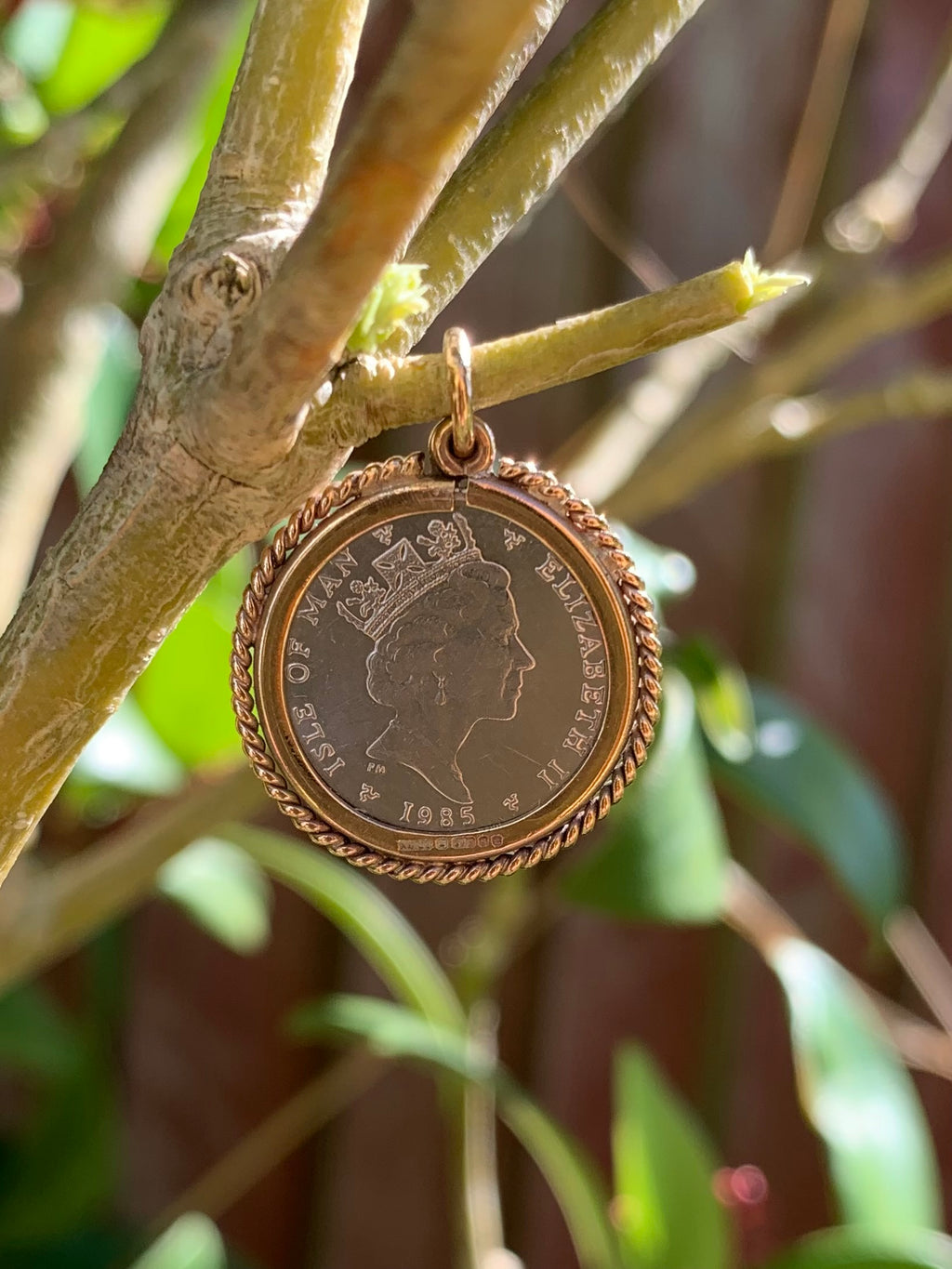 Viking Ship Platinum Noble (like Britannia) Coin Pendant 9k 9ct Gold, Isle of Man One Tenth Platinum Coin Pendants