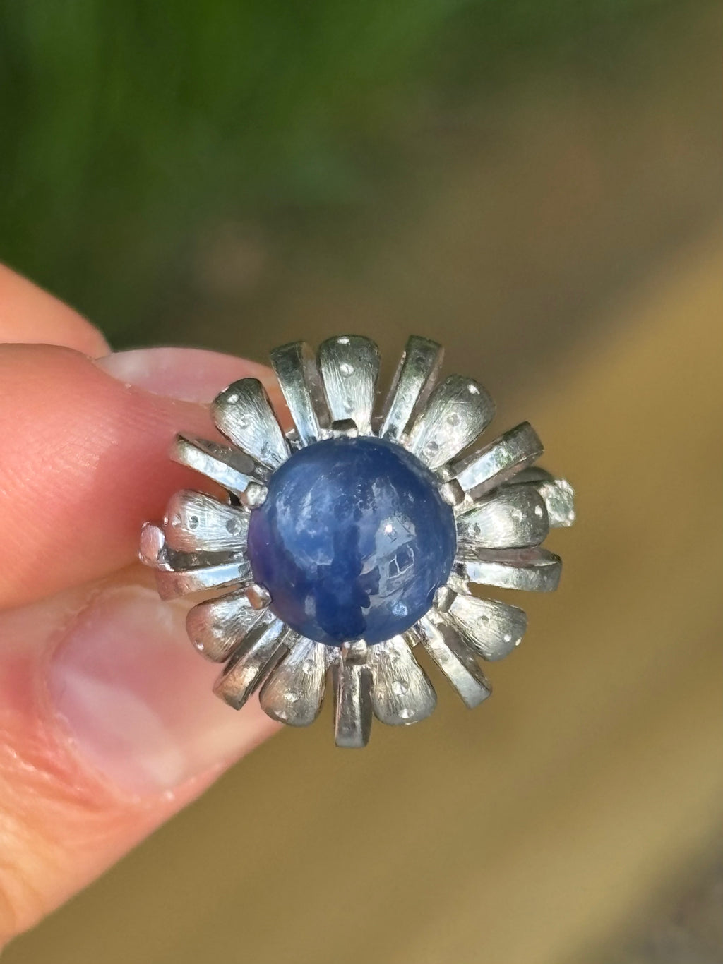Pre-loved 3.44ct Cabochon Star Sapphire 14ct White Gold Ring