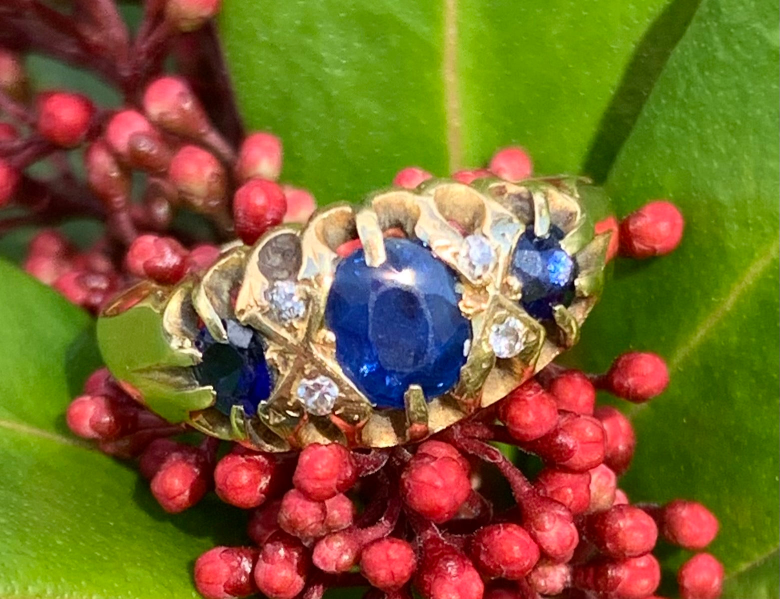 Vintage Sapphire & Diamond 18ct Gold Ring