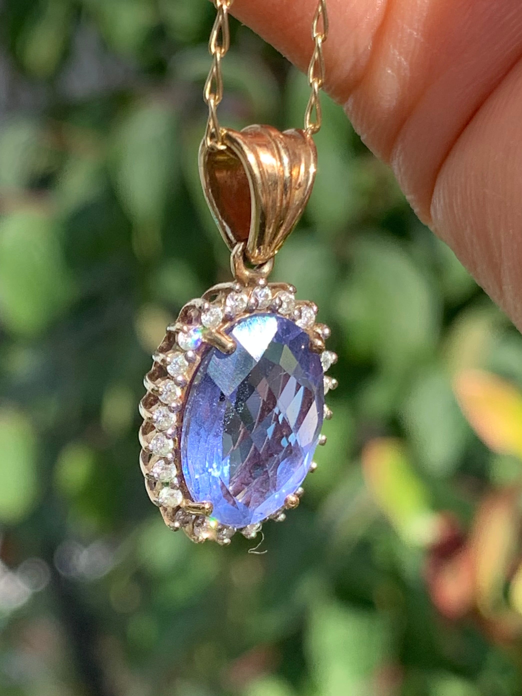 Vintage 9ct Gold Diamond & Chequer Cut Colour Change Flourite Pendant on a 14ct Gold Chain