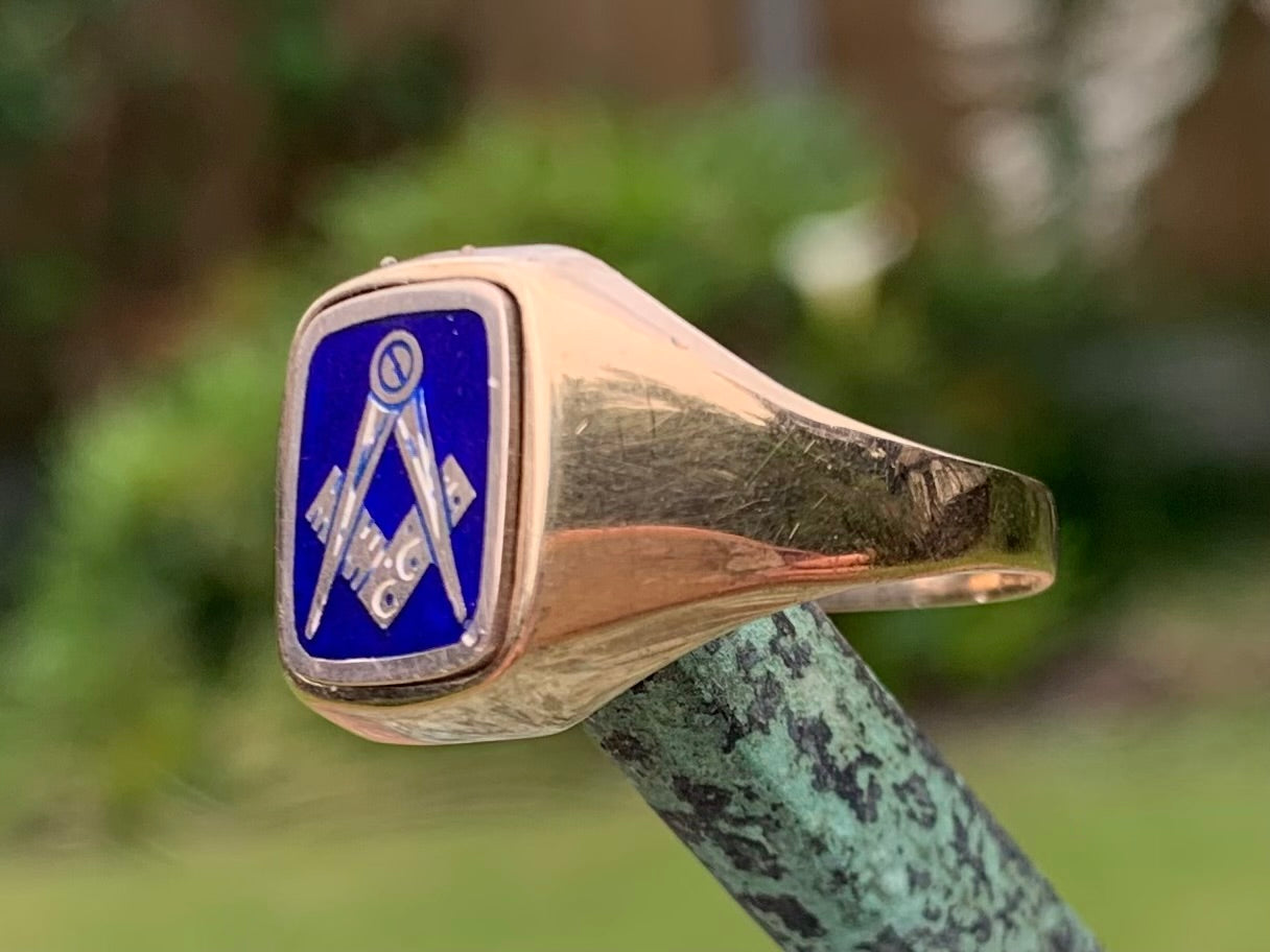 Pre-loved Masonic Swivel/Reversible Blue Enamel &9ct Gold Ring