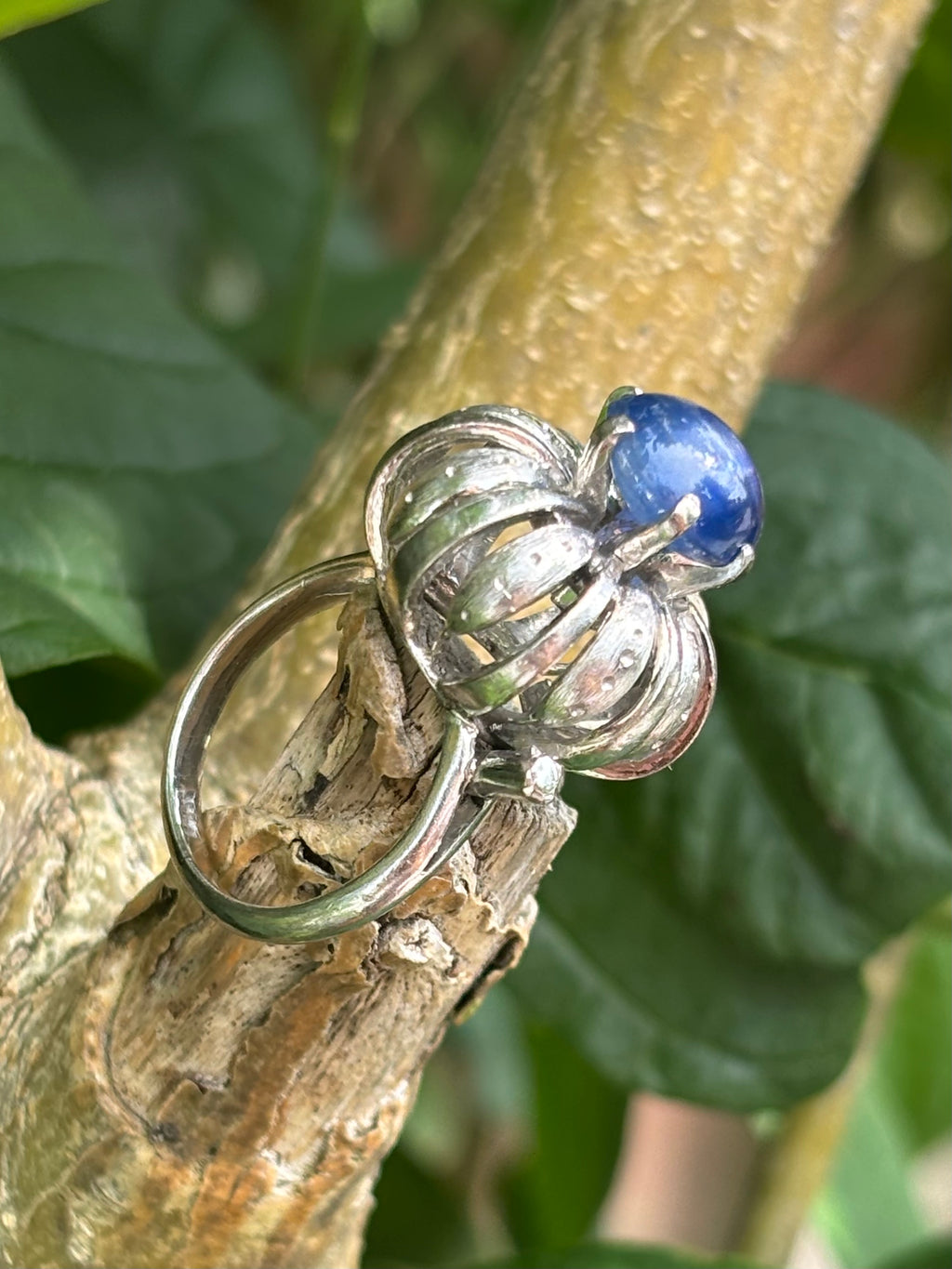 Pre-loved 3.44ct Cabochon Star Sapphire 14ct White Gold Ring