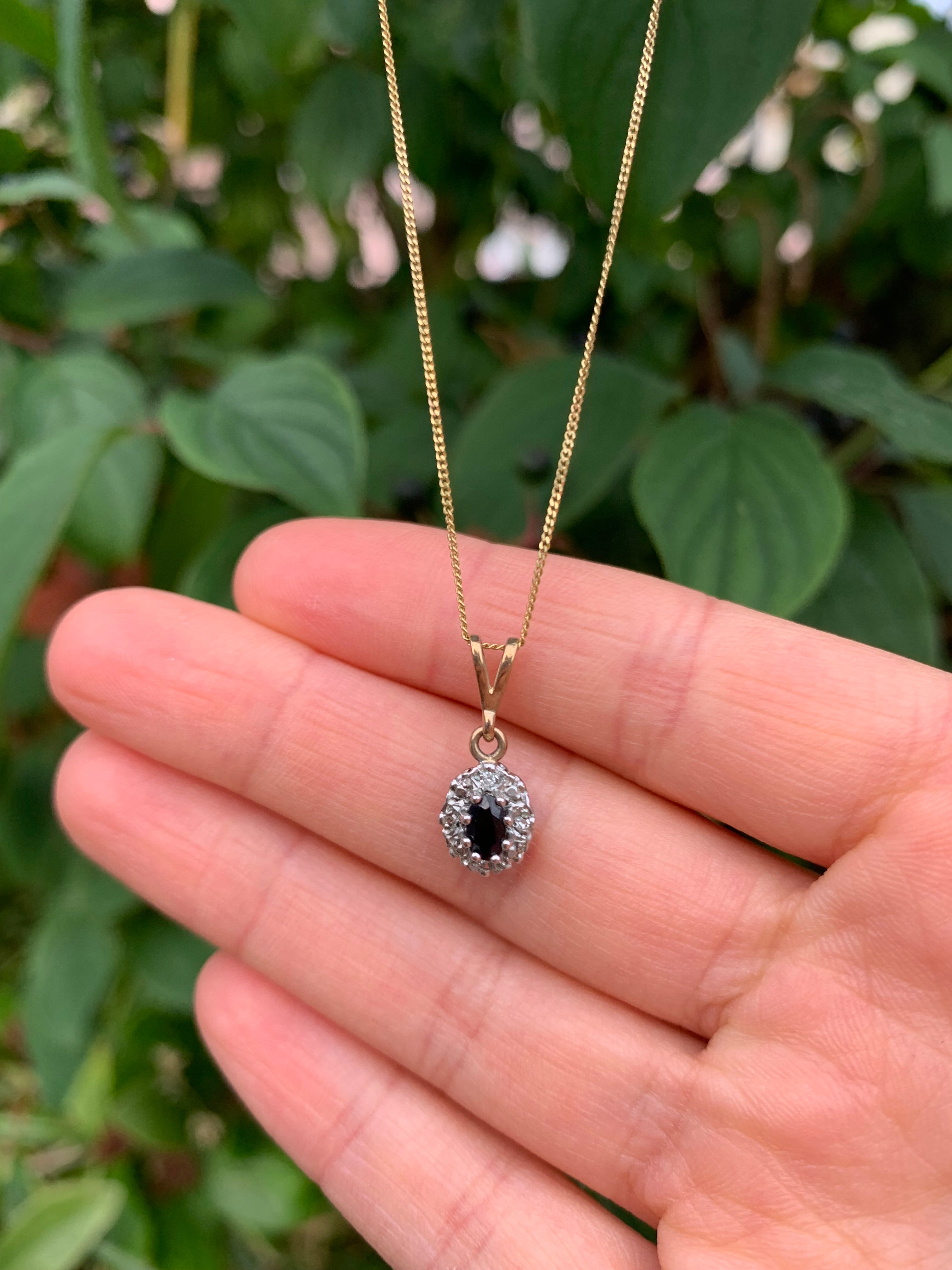 Beautiful 9ct Gold Sapphire & Diamond Cluster Pendant and Chain