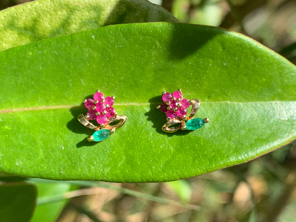 Stunning Ruby & Emerald 9ct Gold Floral Studs