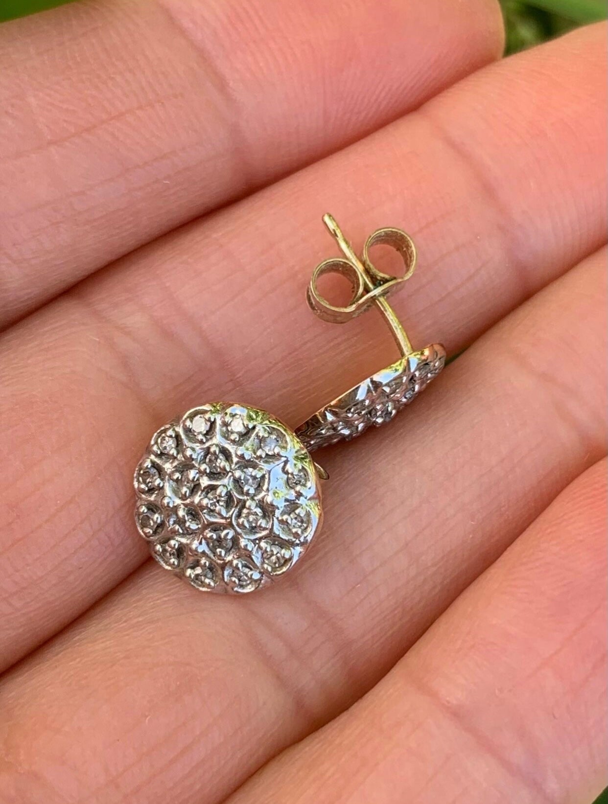 Very Pretty Vintage/Antique Diamond 9ct Gold Stud Earrings