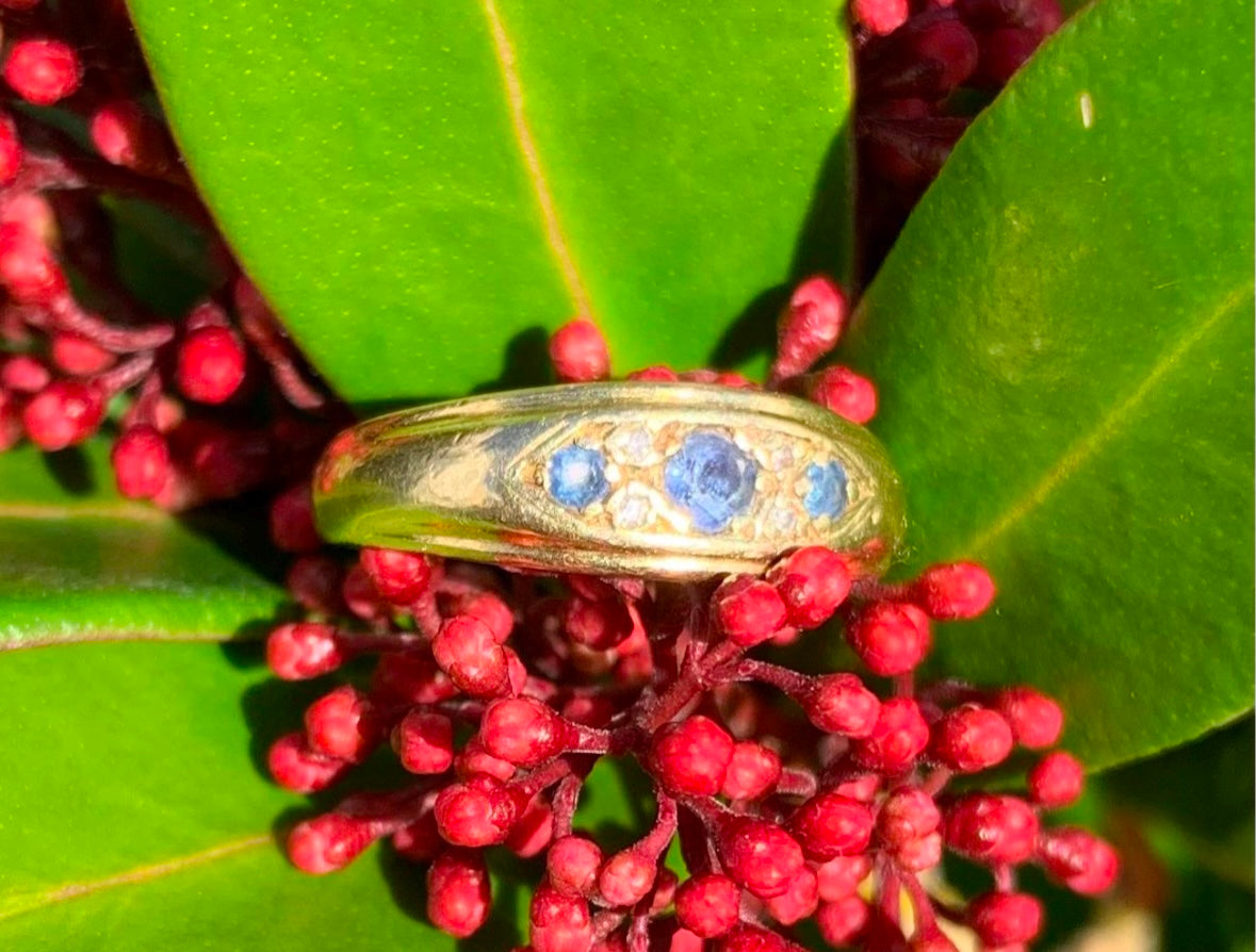 Vintage Sapphire 18ct Yellow Gold Ring