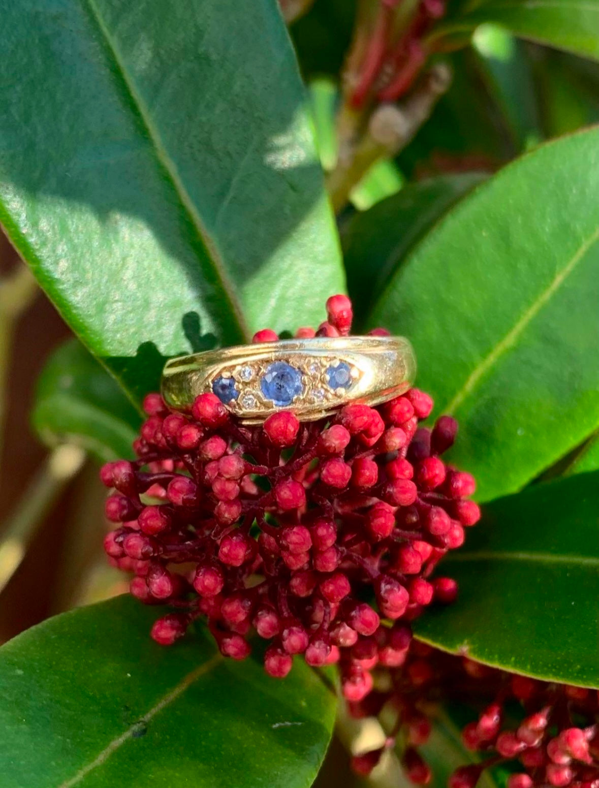 Vintage Sapphire 18ct Yellow Gold Ring