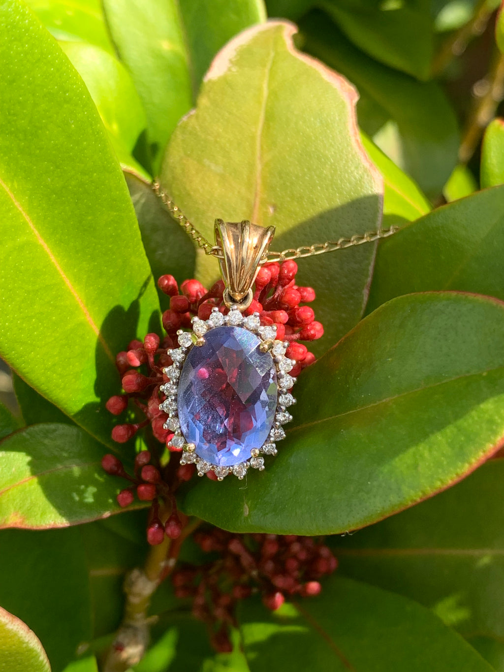 Vintage 9ct Gold Diamond & Chequer Cut Colour Change Flourite Pendant on a 14ct Gold Chain
