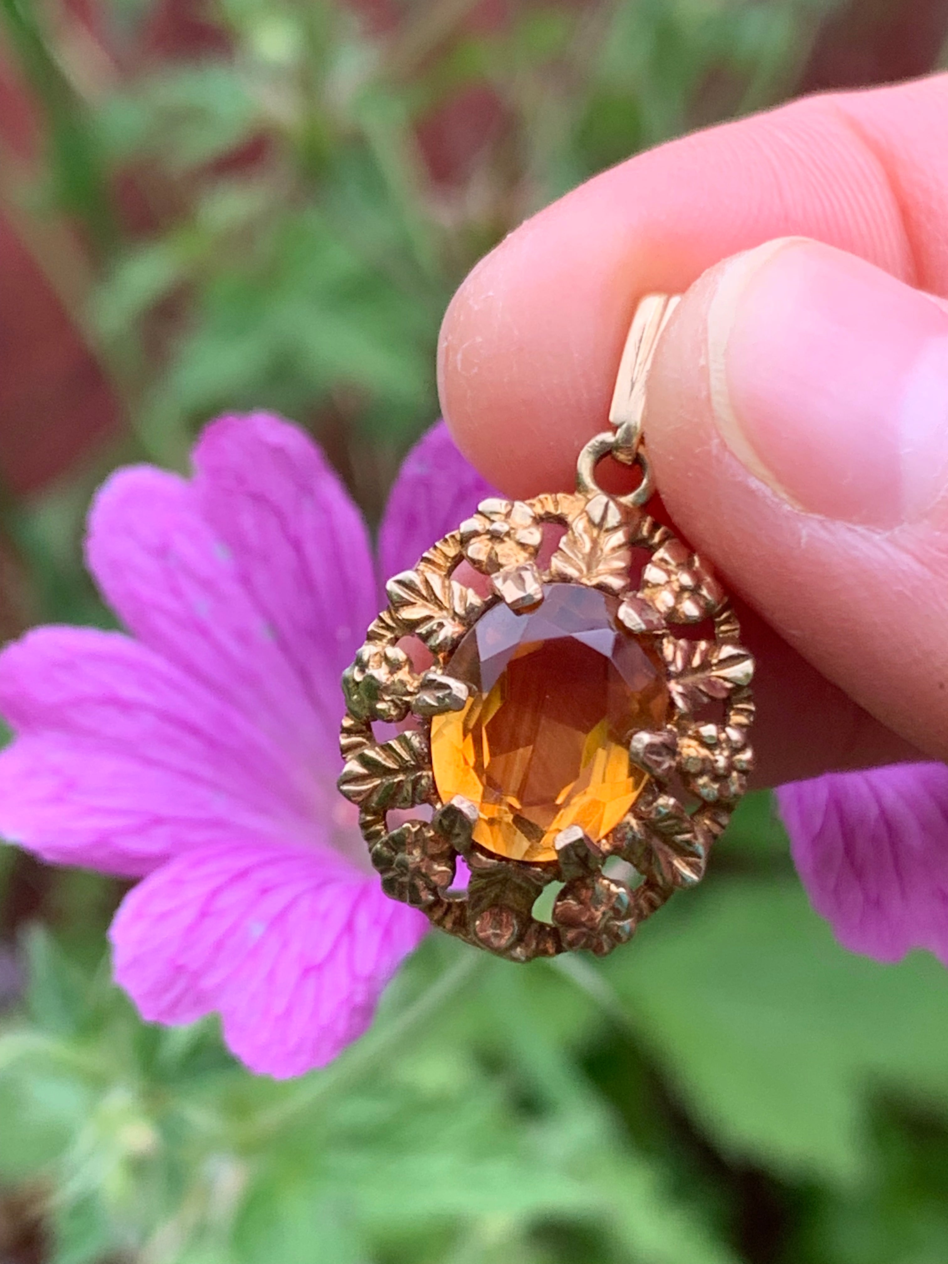 Rare Magnificent Extremely Intricate Quality Citrine set in 9ct Gold Pendant