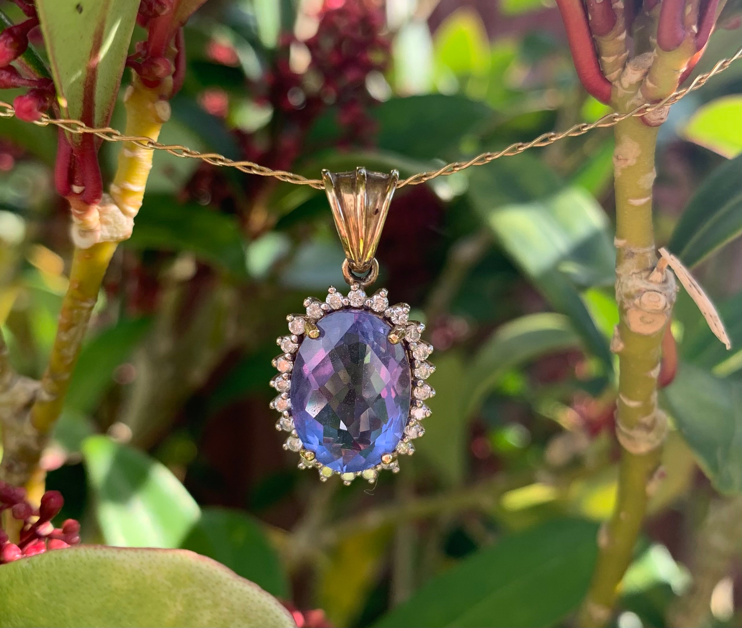 Vintage 9ct Gold Diamond & Chequer Cut Colour Change Flourite Pendant on a 14ct Gold Chain