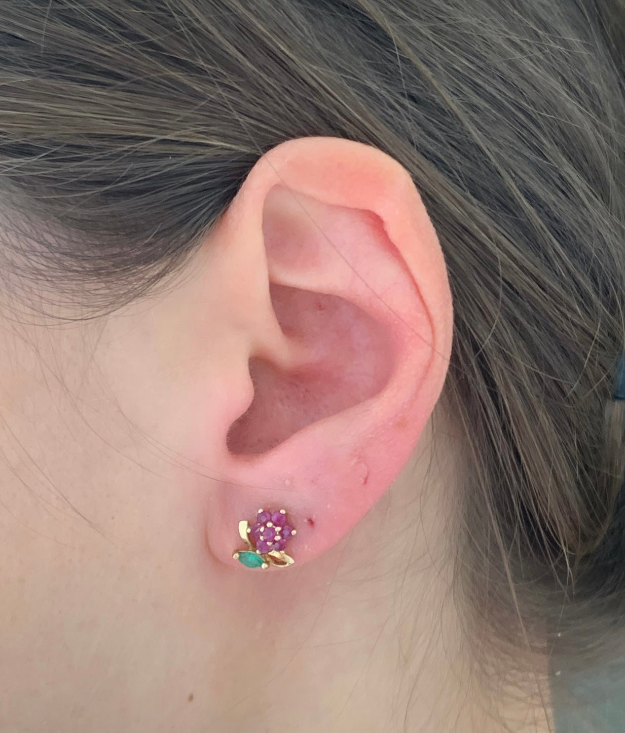 Stunning Ruby & Emerald 9ct Gold Floral Studs